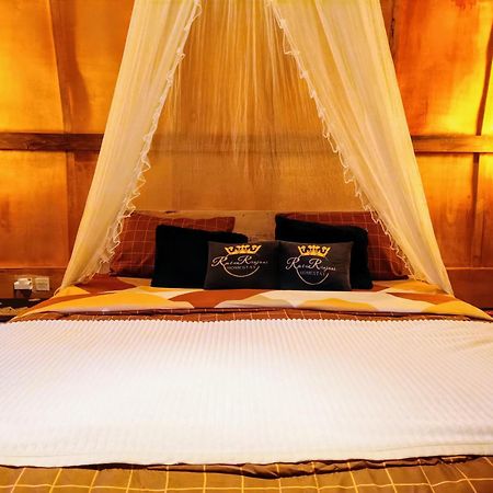 Raturinjani Homestay Selong エクステリア 写真