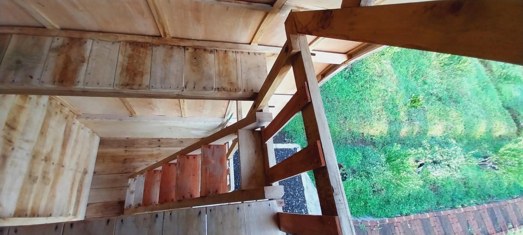 Raturinjani Homestay Selong エクステリア 写真