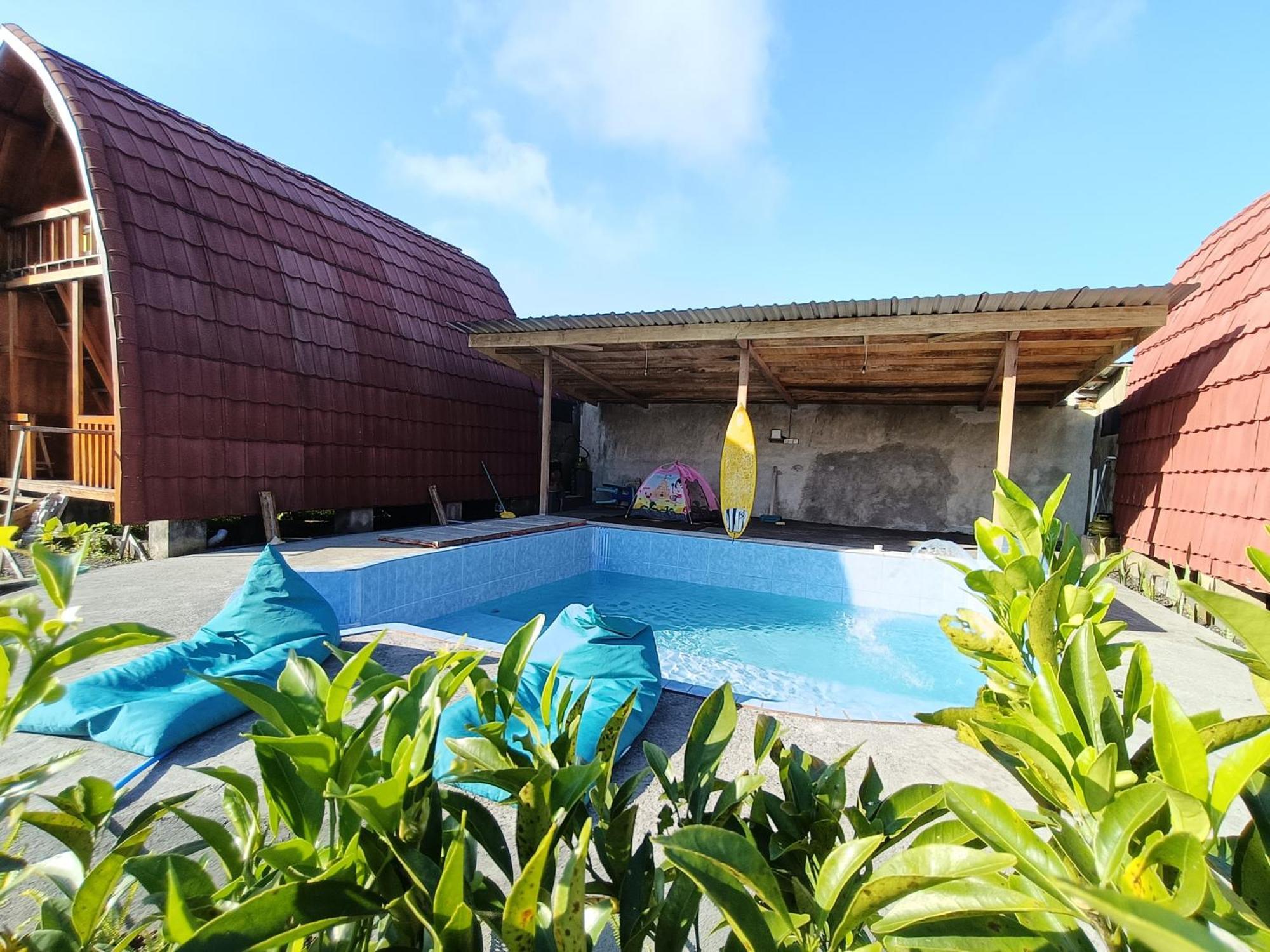 Raturinjani Homestay Selong エクステリア 写真