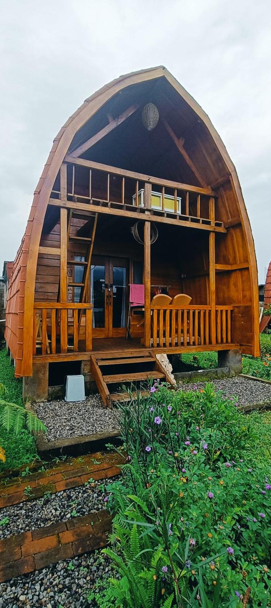 Raturinjani Homestay Selong エクステリア 写真